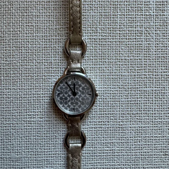 Coach Metallic Platinum Leather and SS Watch - Picture 3 of 10